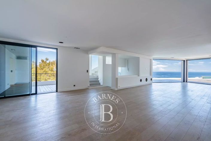 Image No.7-House for sale