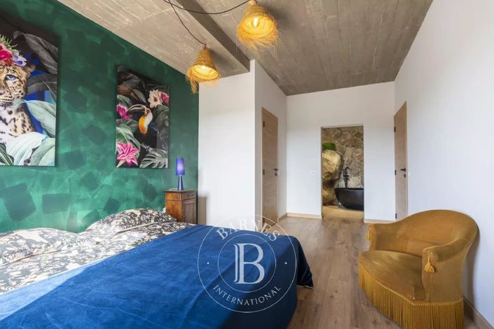 Image No.11-4 Bed House for sale