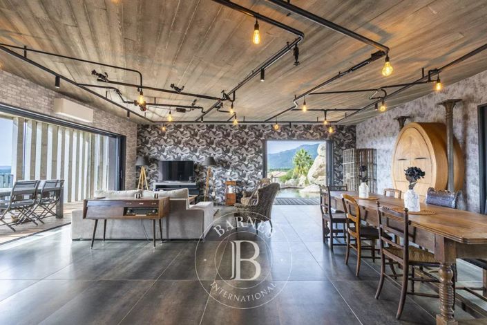 Image No.4-4 Bed House for sale