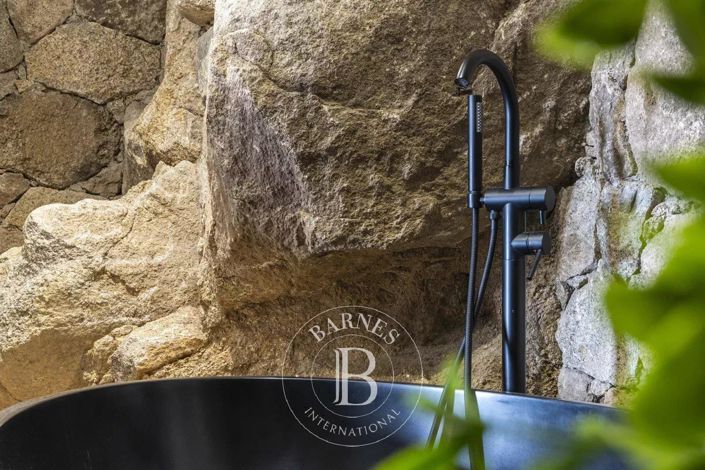 Image No.9-4 Bed House for sale