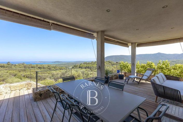 Image No.8-5 Bed House for sale