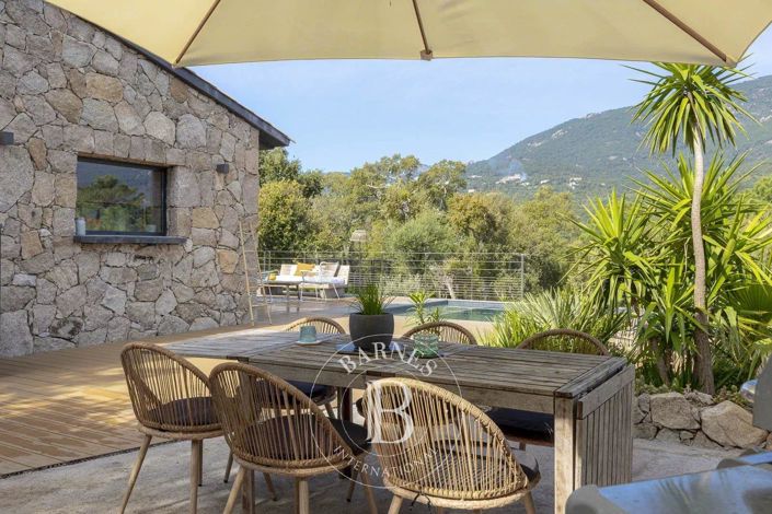 Image No.18-5 Bed House for sale