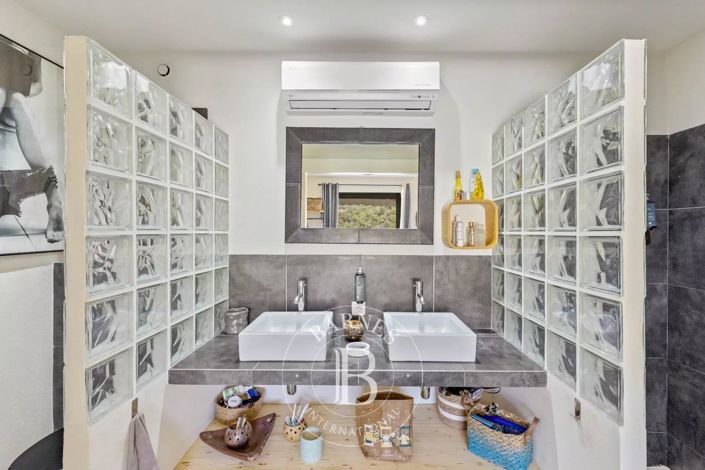 Image No.11-Maison de 5 chambres à vendre à Porto-Vecchio