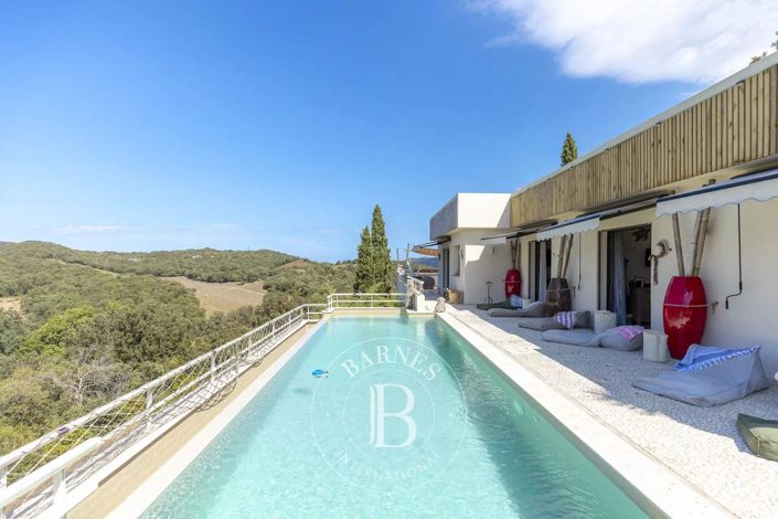 Image No.3-Maison de 5 chambres à vendre à Porto-Vecchio