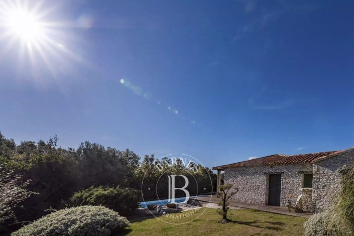 Image No.13-3 Bed House for sale