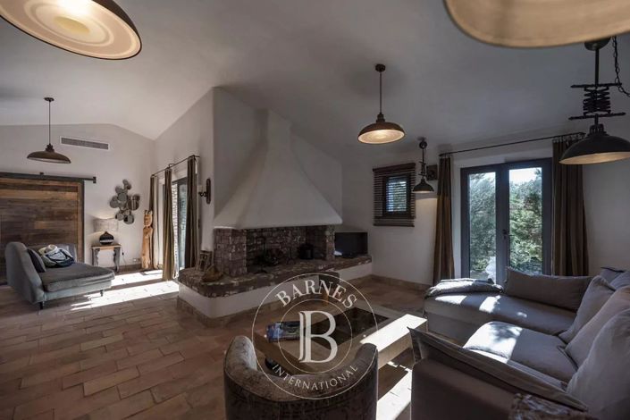 Image No.4-3 Bed House for sale