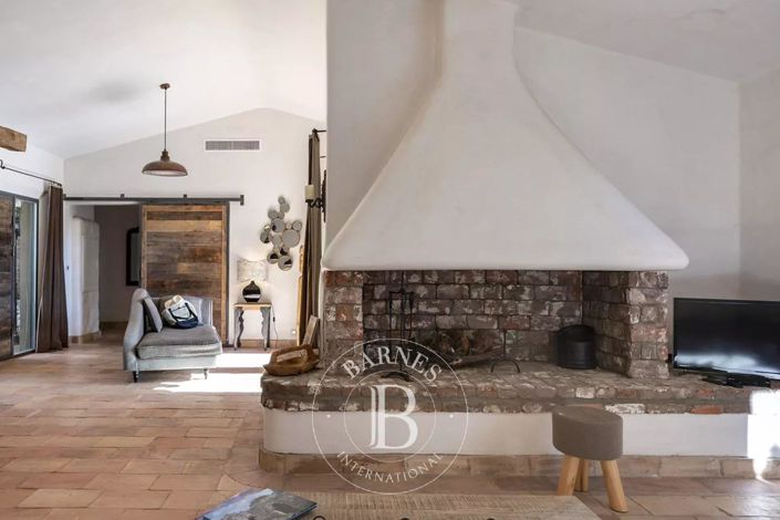 Image No.5-3 Bed House for sale