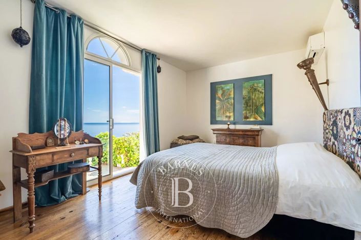 Image No.10-4 Bed House for sale