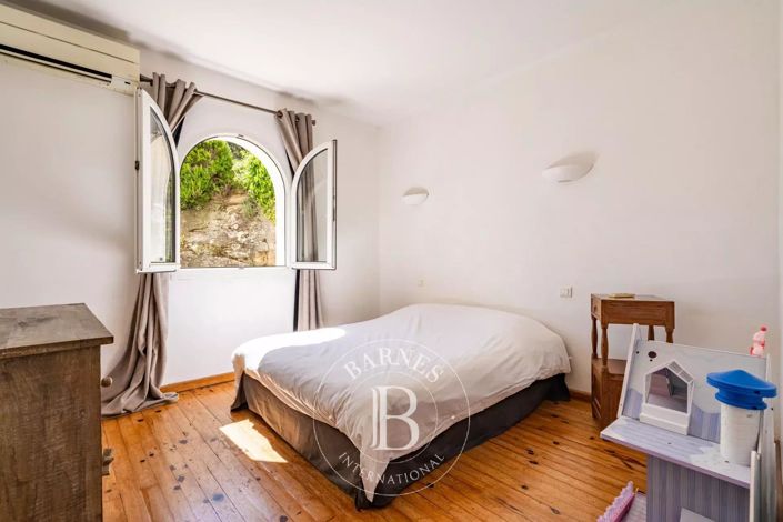 Image No.11-4 Bed House for sale