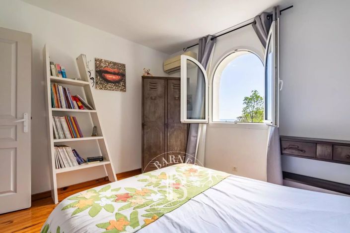 Image No.14-4 Bed House for sale