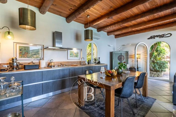 Image No.7-4 Bed House for sale