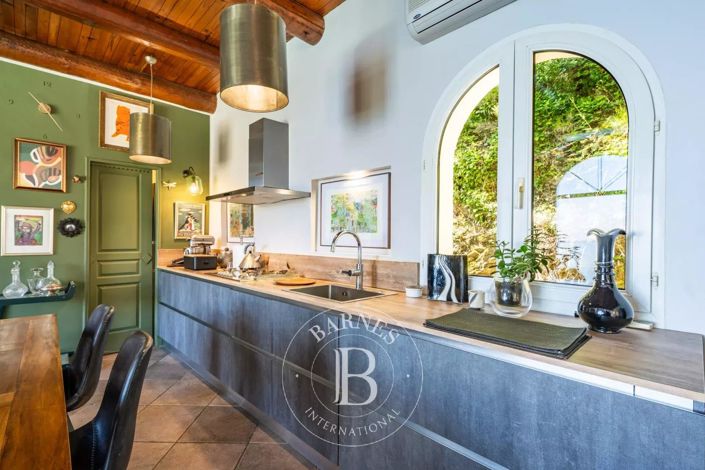 Image No.9-4 Bed House for sale