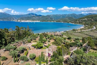 1 - Saint-Florent, House
