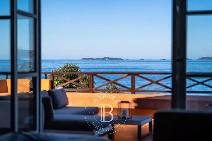 Image No.2-Maison de 6 chambres à vendre à Coti-Chiavari