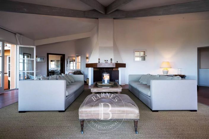 Image No.5-Maison de 6 chambres à vendre à Coti-Chiavari