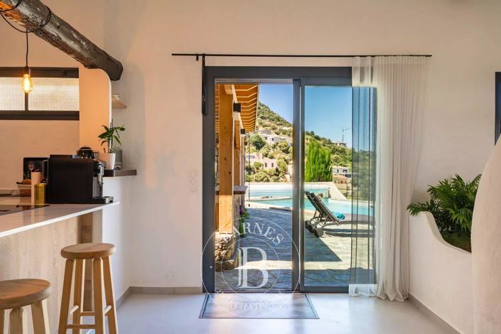 Image No.14-5 Bed House for sale