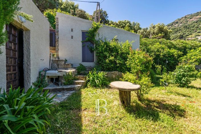 Image No.24-5 Bed House for sale