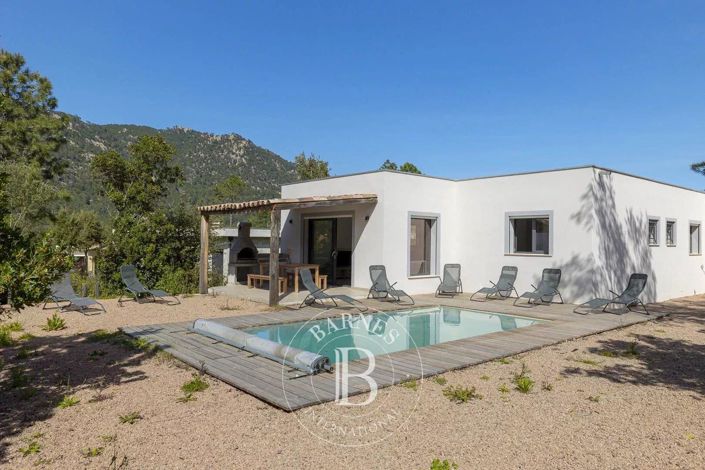 Image No.14-4 Bed House for sale