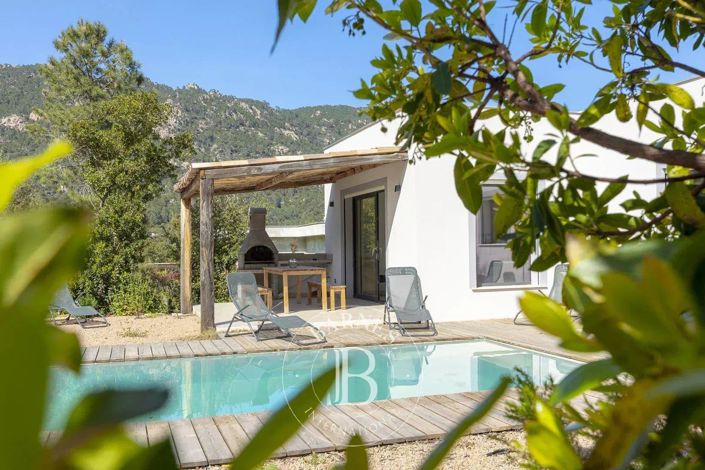 Image No.15-4 Bed House for sale