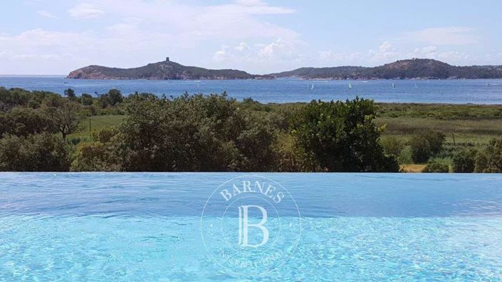 Image No.1-Maison de 4 chambres à vendre à Corse