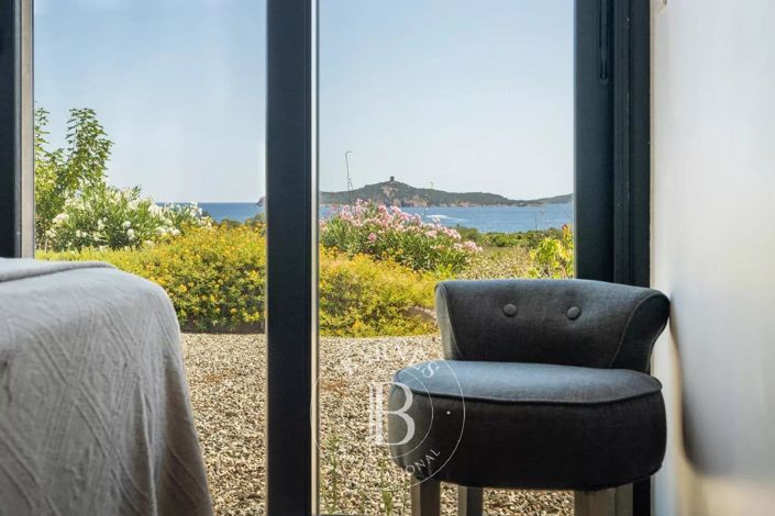 Image No.23-Maison de 4 chambres à vendre à Corse