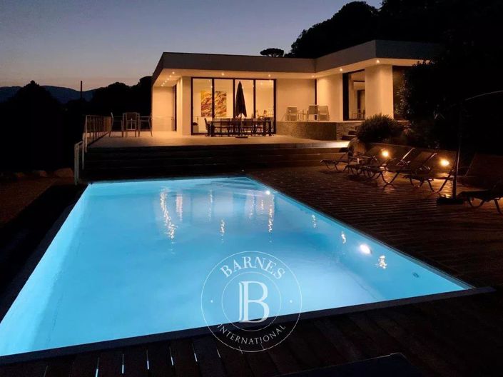 Image No.25-Maison de 4 chambres à vendre à Corse