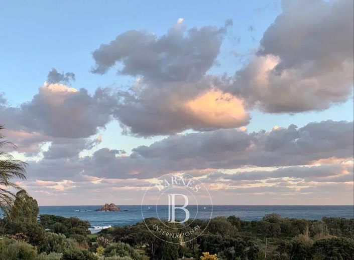 Image No.26-Maison de 4 chambres à vendre à Corse