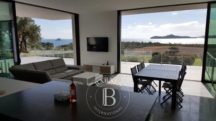 Image No.6-Maison de 4 chambres à vendre à Corse