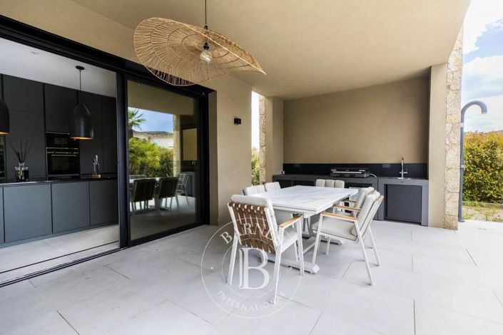 Image No.3-3 Bed House for sale