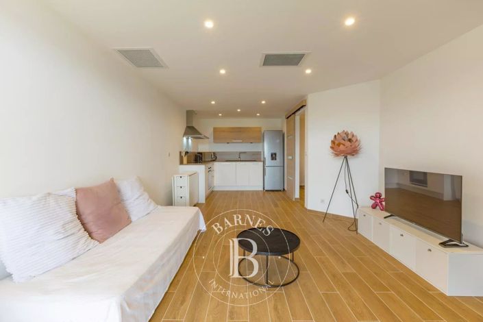 Image No.14-House for sale