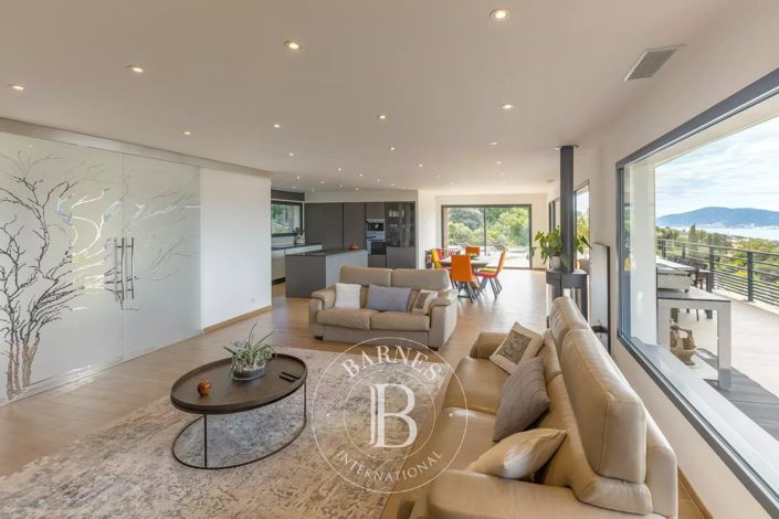 Image No.9-House for sale