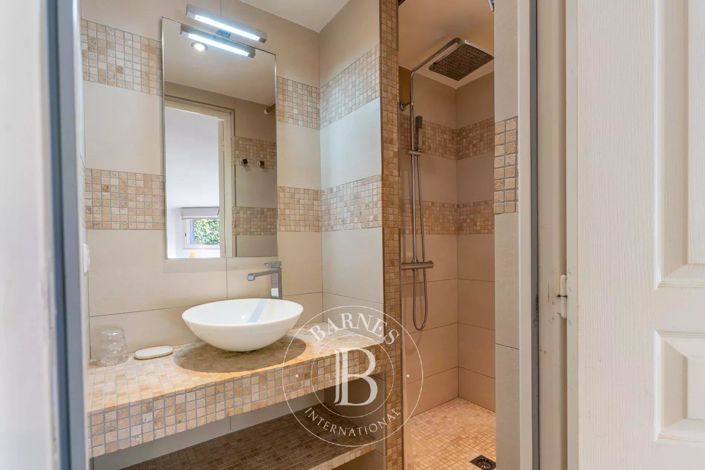 Image No.13-4 Bed House for sale