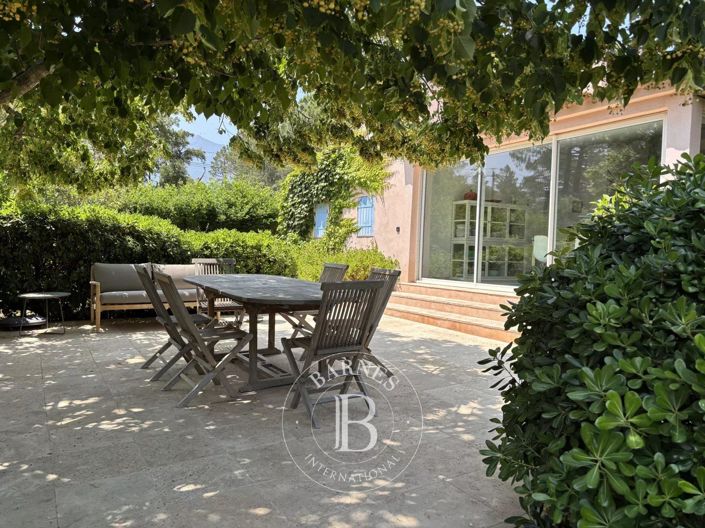 Image No.5-4 Bed House for sale