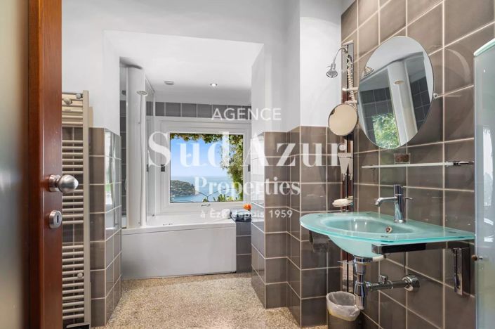 Image No.24-House for sale