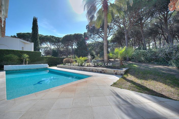 Image No.12-4 Bed House for sale