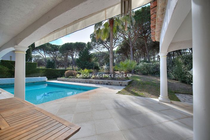 Image No.6-4 Bed House for sale