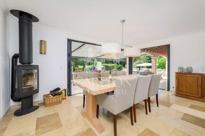 Image No.14-5 Bed House for sale