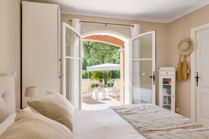 Image No.18-5 Bed House for sale