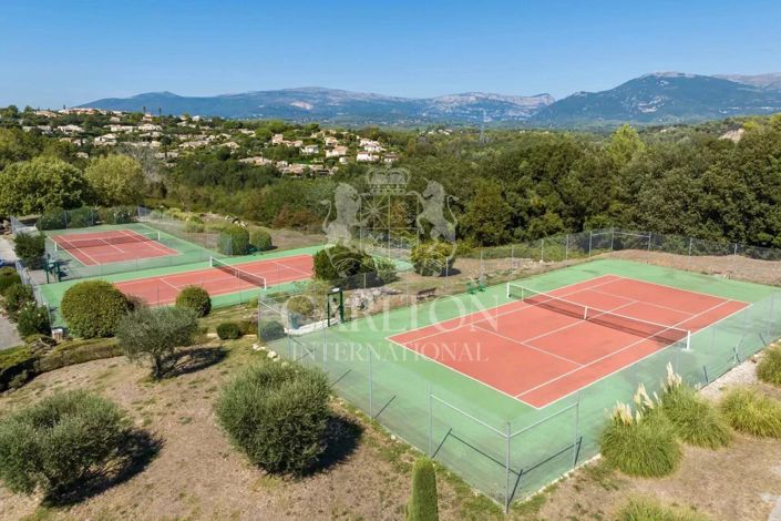 Image No.2-5 Bed House for sale