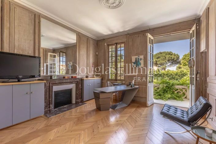 Image No.22-4 Bed House for sale