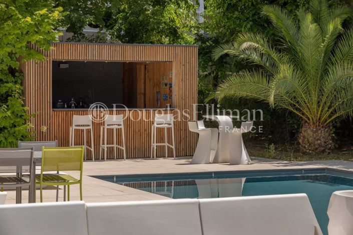 Image No.6-4 Bed House for sale