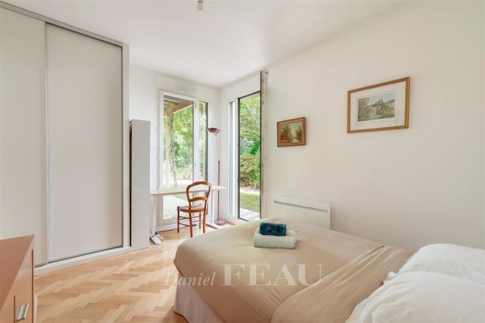 Image No.10-3 Bed Apartment for sale