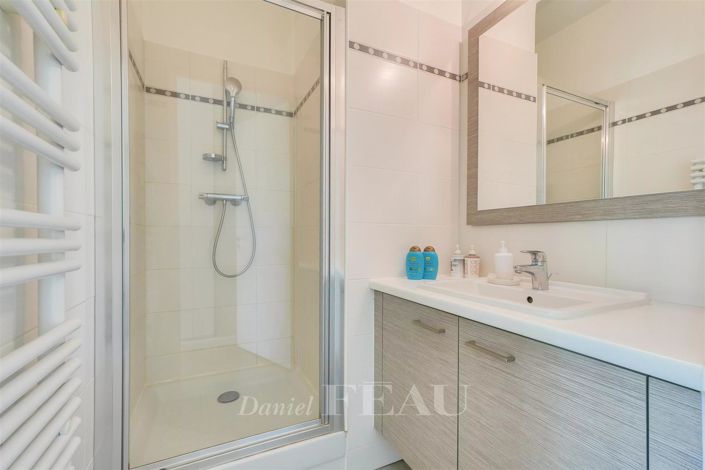 Image No.13-3 Bed Apartment for sale