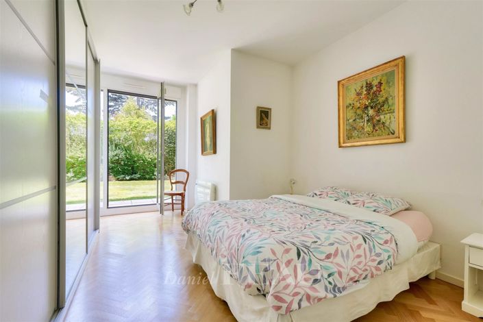 Image No.8-3 Bed Apartment for sale