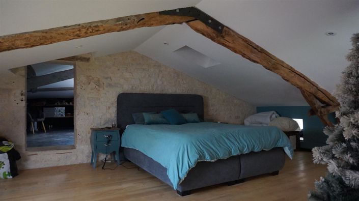 Image No.10-3 Bed House for sale