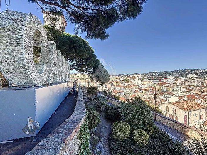 Image No.1-3 Bed Apartment for sale
