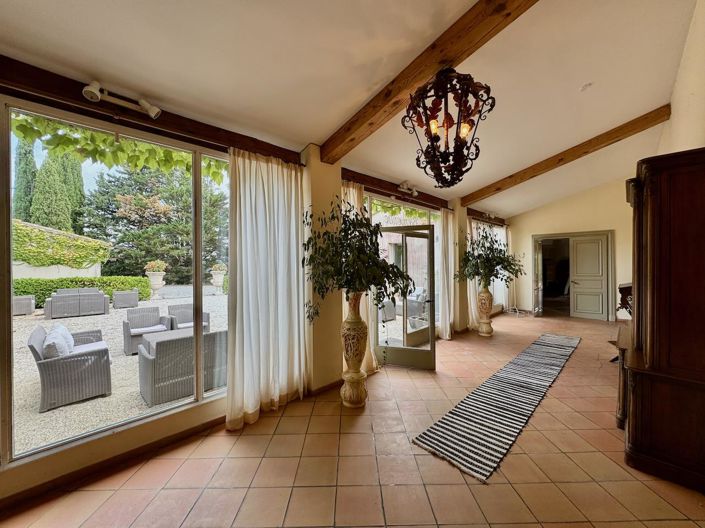 Image No.13-8 Bed Property for sale