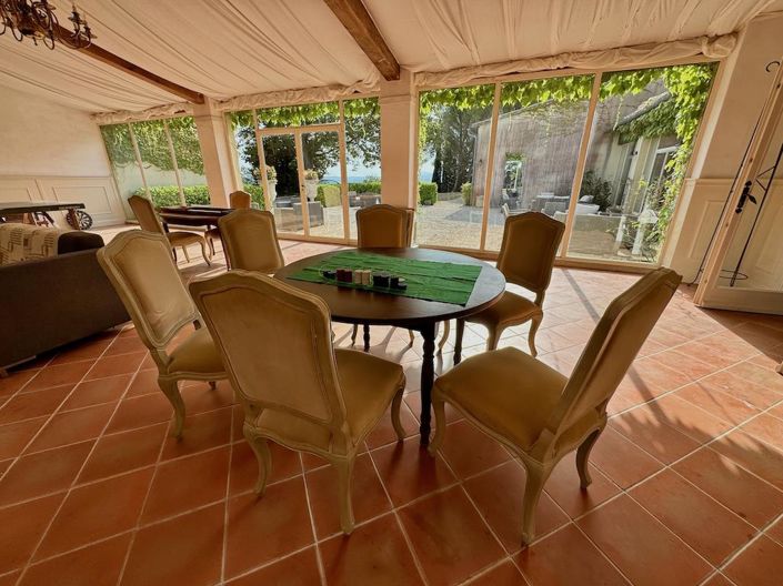 Image No.15-8 Bed Property for sale