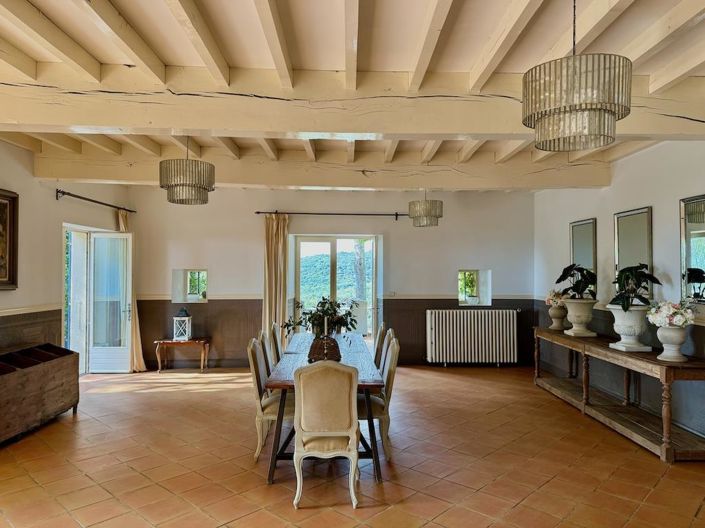 Image No.21-8 Bed Property for sale