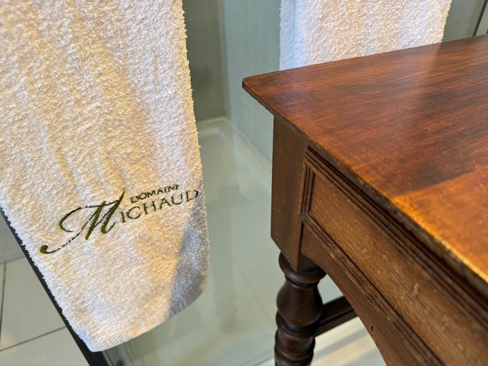 Image No.38-8 Bed Property for sale